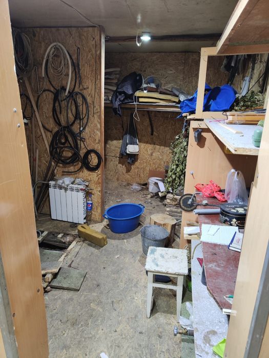 Продам гараж с хоз.блоком