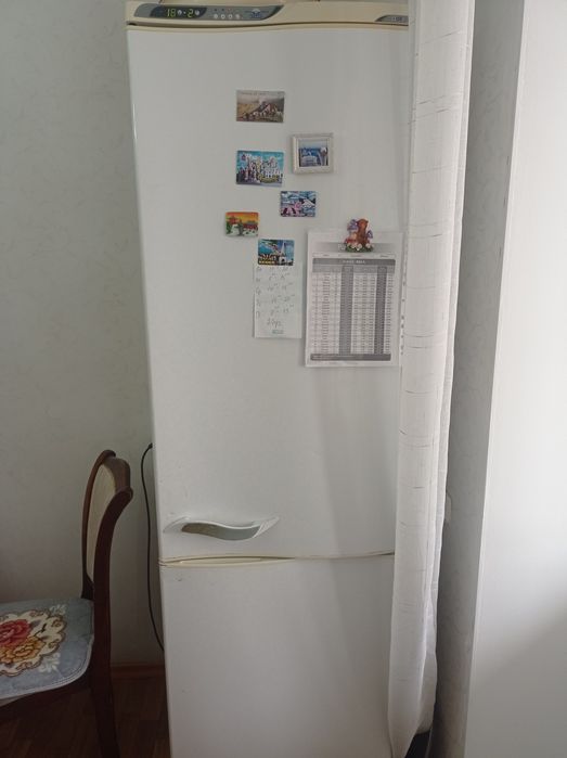 Холодильник в хорошем состоянии