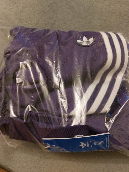 Vând panatoli adidas Real Madrid mărimea M