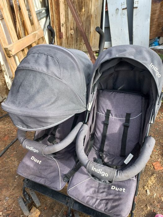 Коляска для двойни