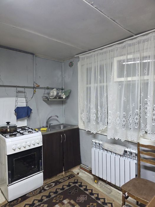 Сдам пол дома без хозяев