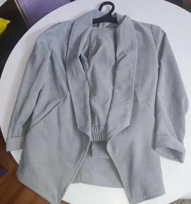 Костюм с брюками и рубашкой