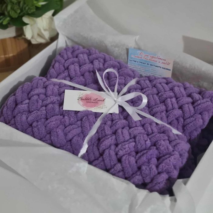 Ръчно плетено бебешко одеяло