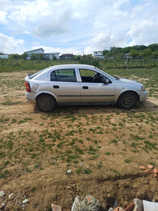 Vând Opel Astra G