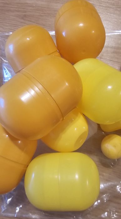 Set 50 recipiente plastic oua Kinder pentru tombola