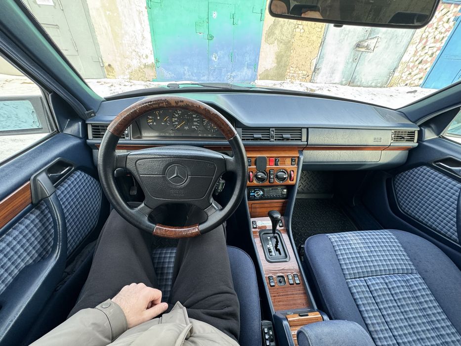 Продам Мерседес W124