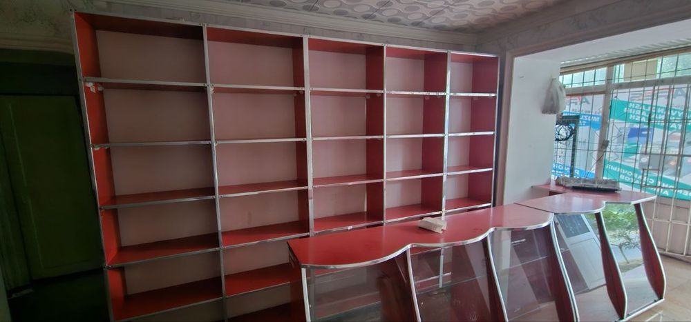 Олмалик шахар Саховат мфй Гулшан кучаси 12 уй