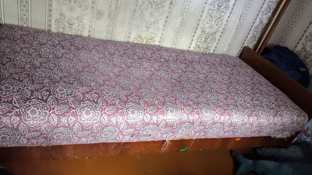 Отдам кровать б/у