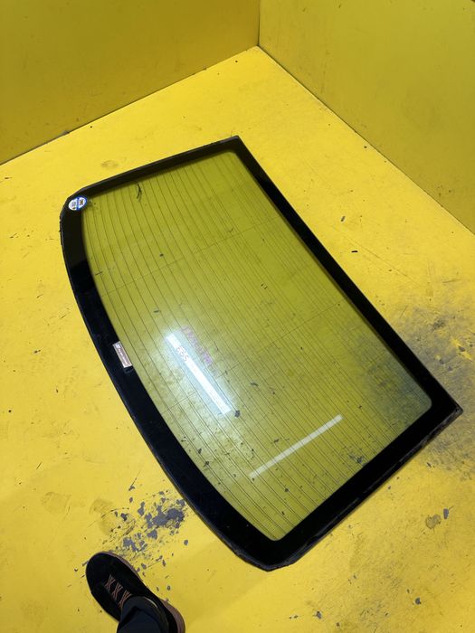 Лобовое стекло bmw Оригинал