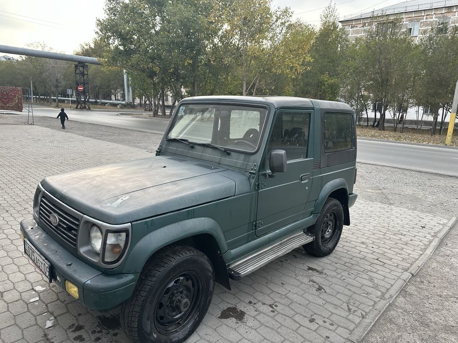 Продаю внедорожник.