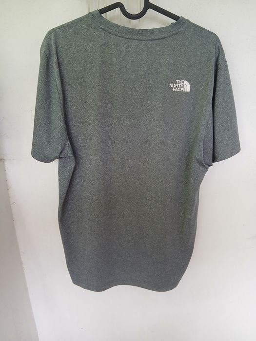 Мъжки тениски Essential, The North Face, Carhartt Oakley, Hugo Boss,