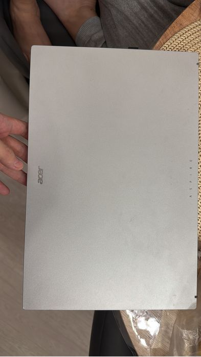 Срочно продаю ноутбук