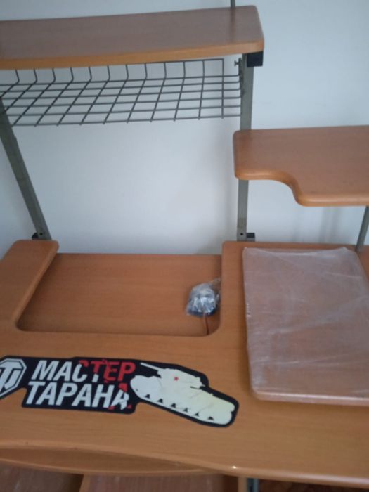 Компьютерный стол