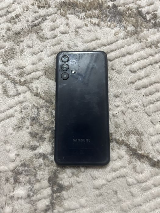 Продам Samsung Galaxy A13