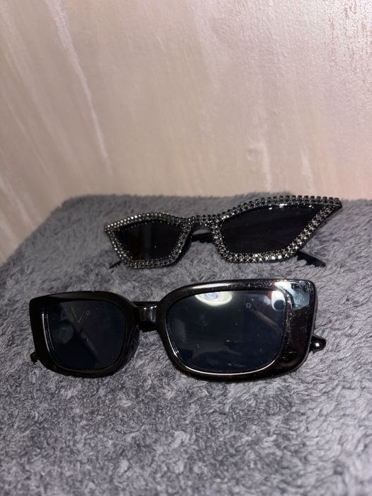 Два чифта дамски слънчеви очила