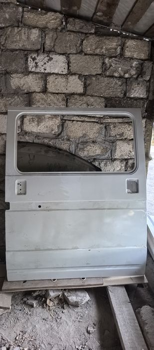 Дверь боковая газель