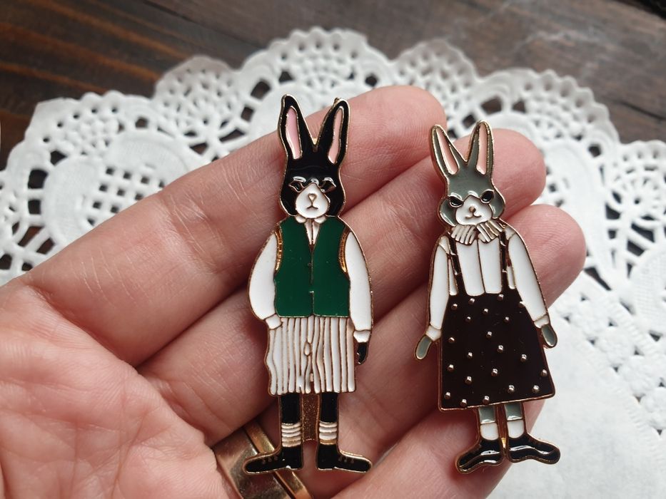 Комлект зайчета сладки метални  Значки Пинчета