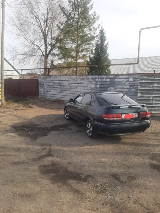 Тойота Карина E 93г/в