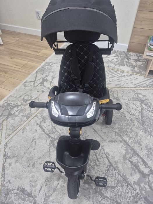 Трёхколёсный детский велосипед