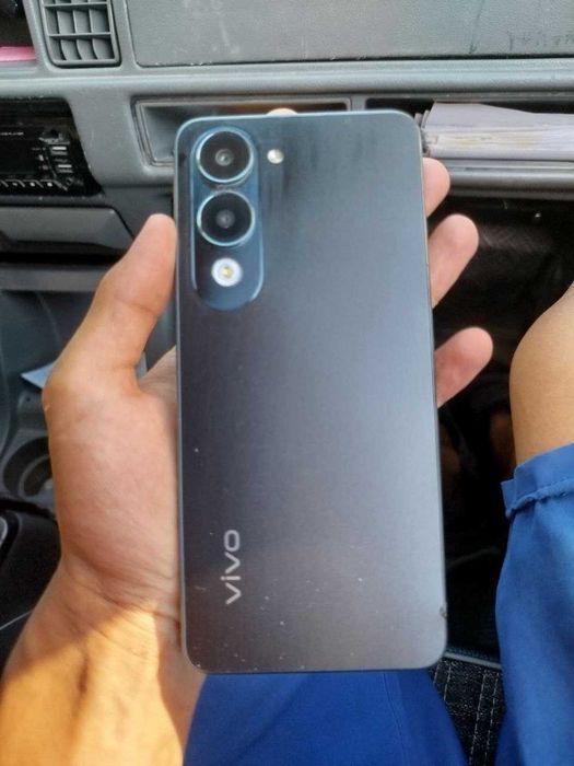 Vivo y04 10g +128g