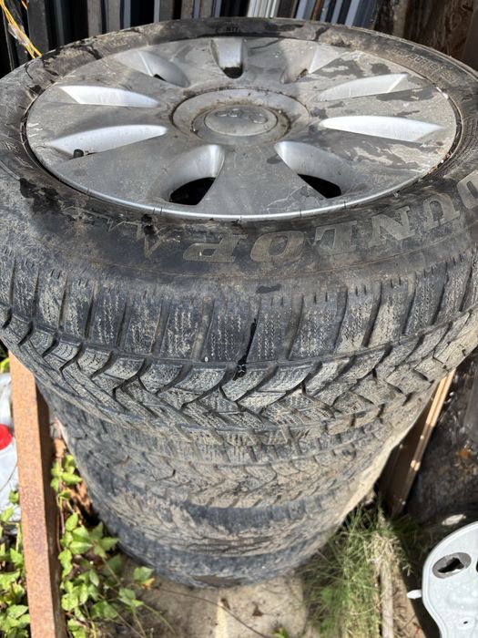 Vand jante R16 cu anvelope de iarna audi , vw , skoda seat