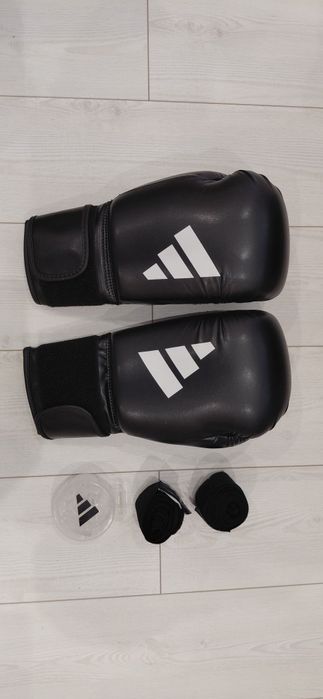 Чисто нов неизползван комплект за бокс