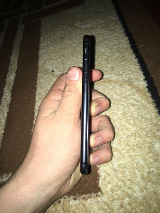 Iphon 7sotiladi holati yahshi