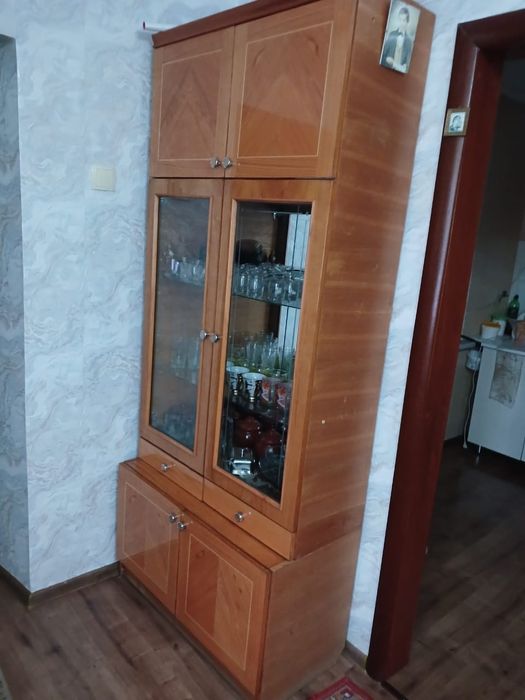 Отдам даром! Срочно! Шкаф