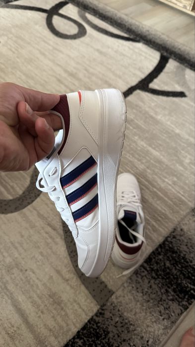Кецове Adidas 43 номер