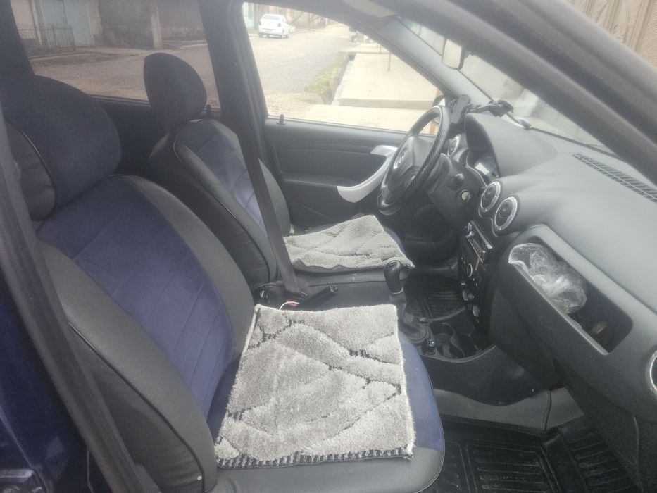 Лада ларгус авто