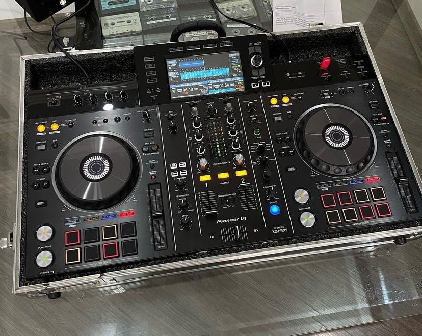 Pioneer XDJ RX2 DJ set