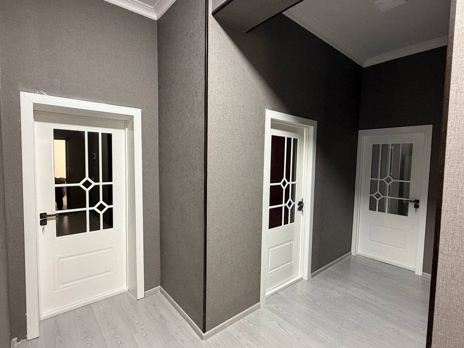 Шарк,Нурафшон ресторани томонда жойлашган 2 хонали квартира ижарага бе