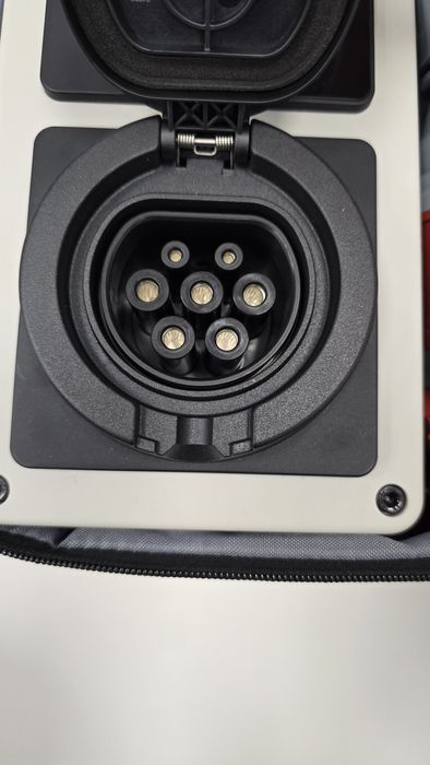 Мобилна трифазна зарядна станция 11kW/16A