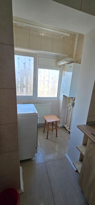 Închiriez garsoniera