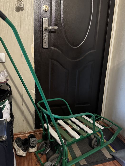 Санки с колесиками