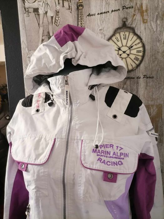 Дамски предпазни ветроходни якета