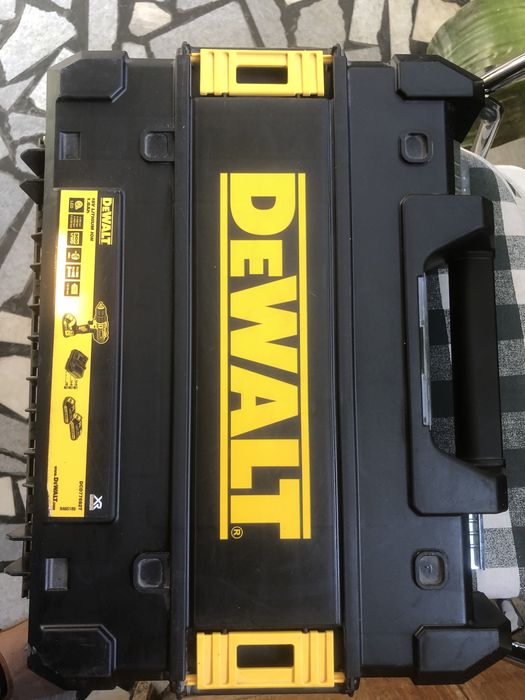 Куфар Dewalt за DSD776S2T