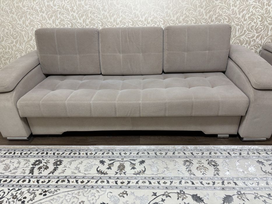 Диван с креслом, Россия