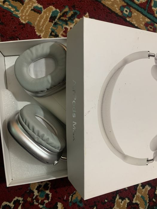 Airpods Max за 5к наличка