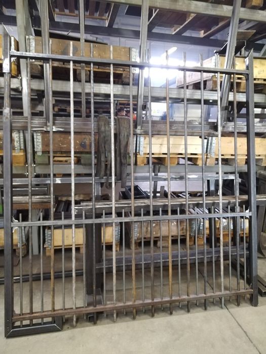 Confectii metalice interior-ext , gratare, porti, pergole, car port...