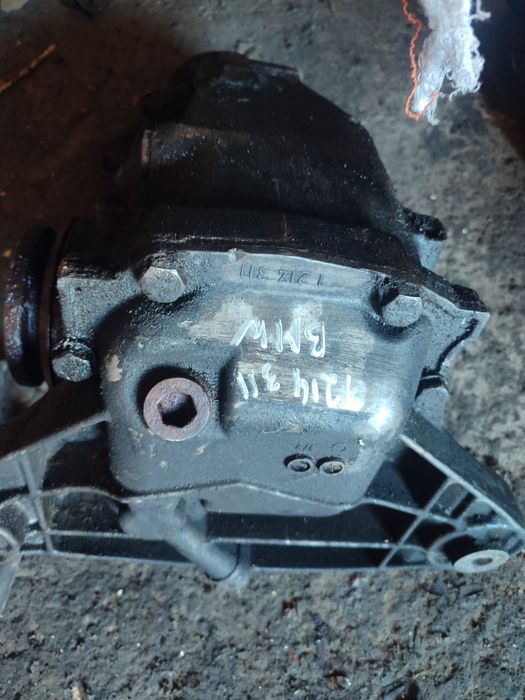 Продам редуктор на БМВ Е38 Е39