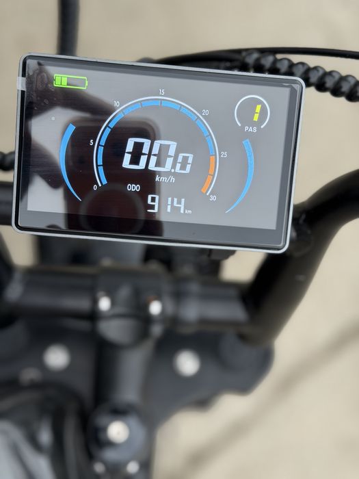 Vând bicicletă Electrică