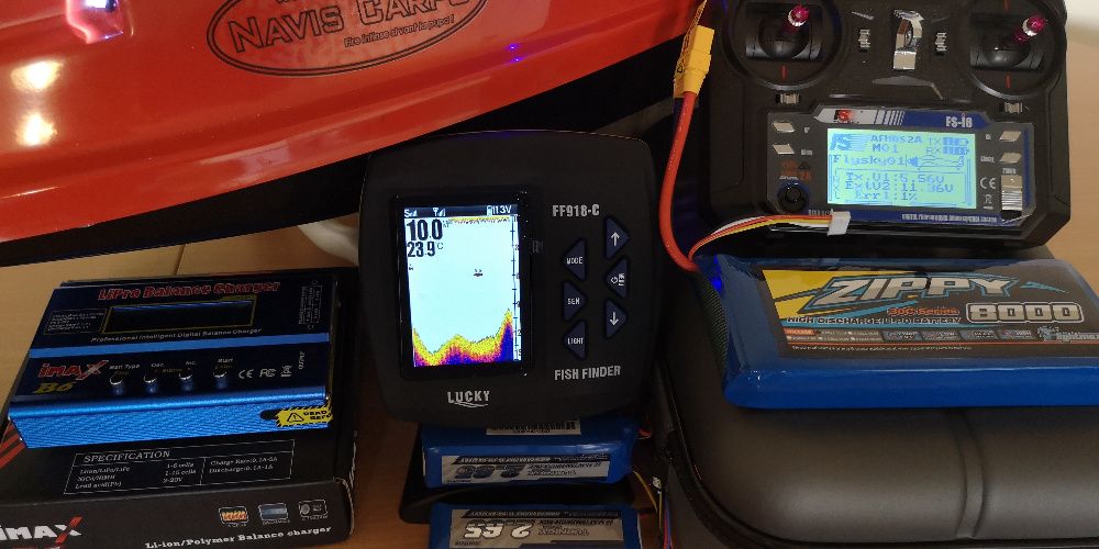 Navomodel de viteza cu Sonar Color si Telemetrie