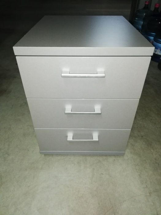 Бюро с контейнер 350Евро