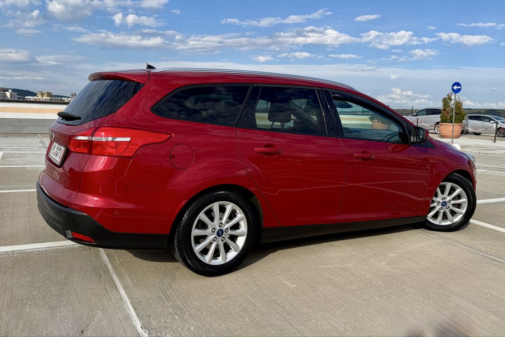FORD Focus 2015 — imagine 4