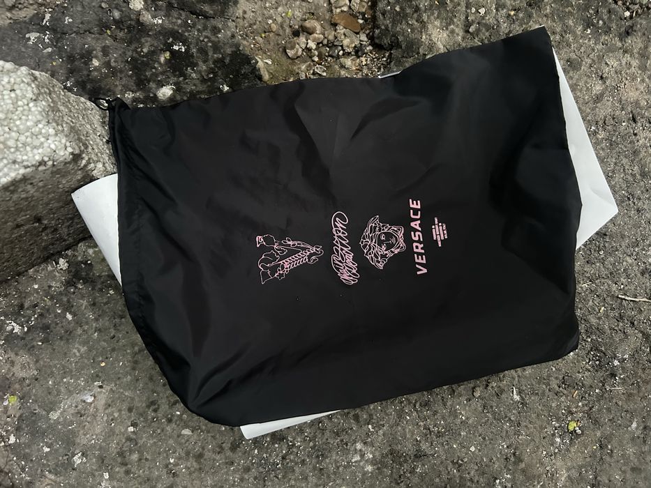 Versace Chain Reaction Black