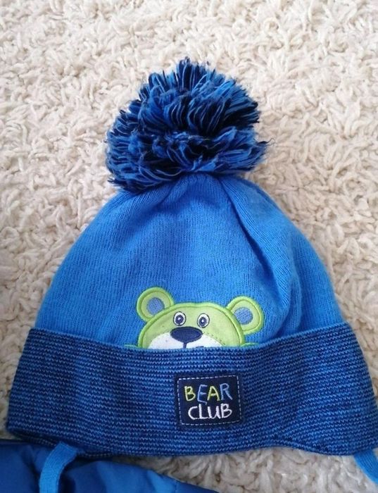 Куртка и шапка весенняя