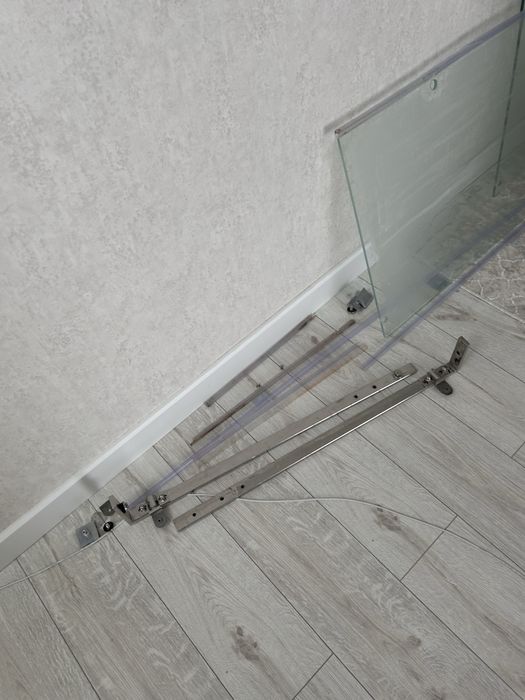 Душевые кабины (стекло)