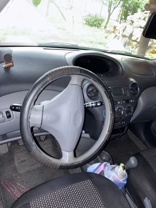 Toyota yaris 1999