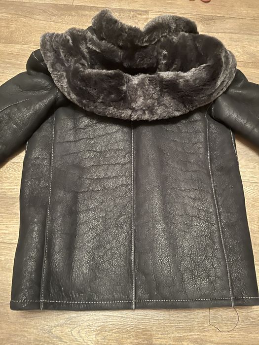 Продам дубленку детскую